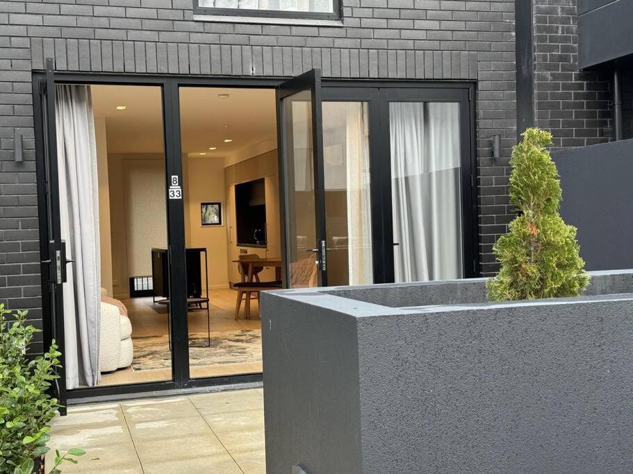 Black Cozy Christchurch Exteriör bild